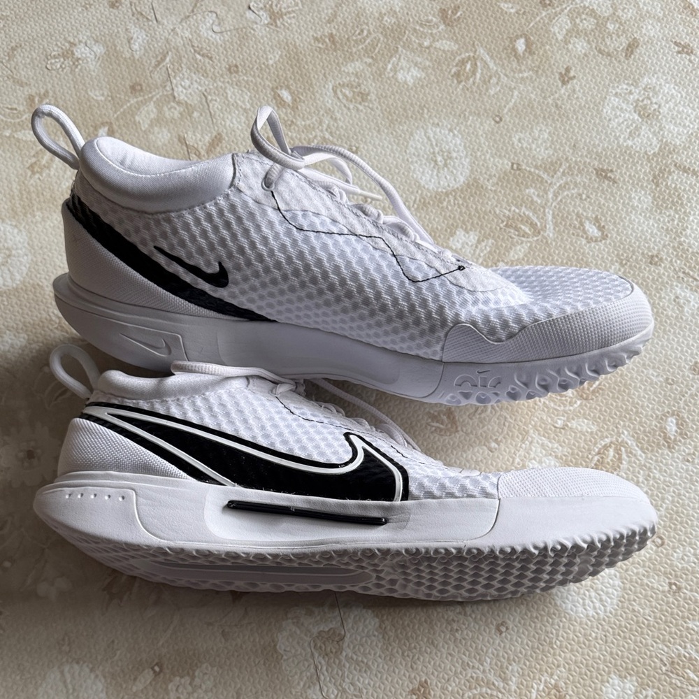 Nike Men's Zoom Court Pro Tennis Shoe
